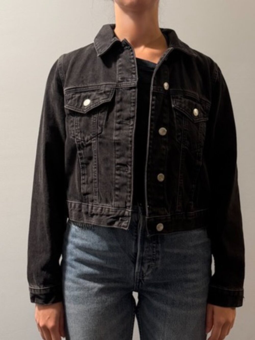 Topshop Cropped Washed Black Denim Jacket, US4